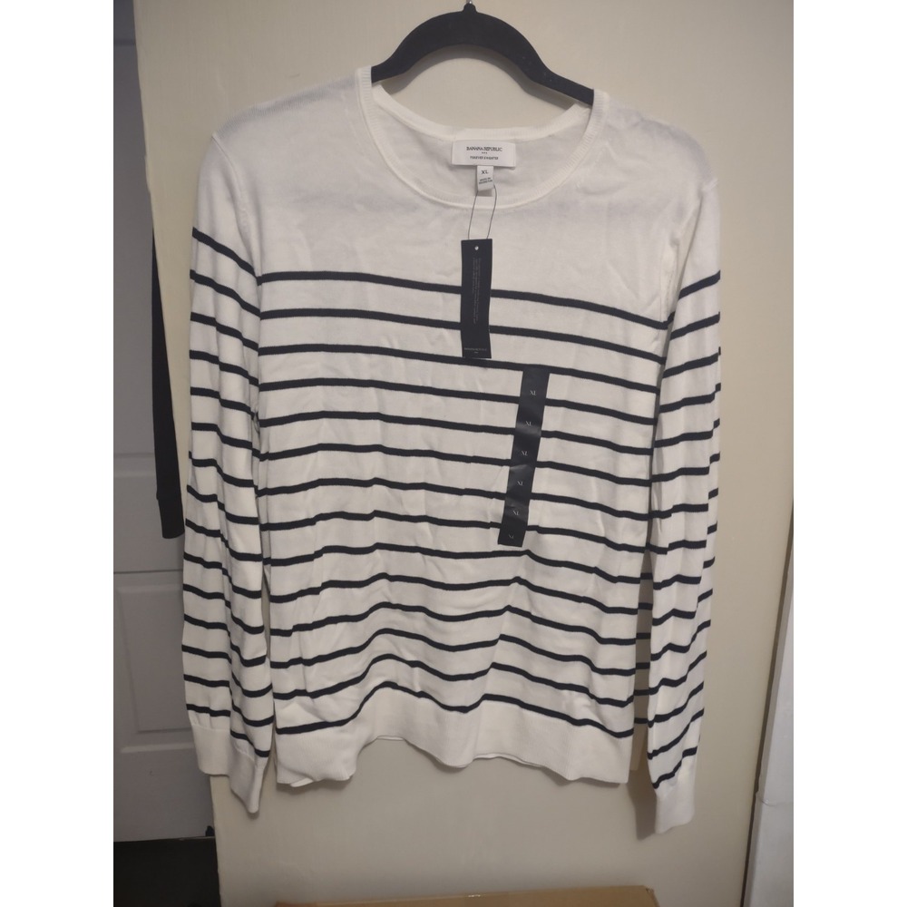 Banana Republic Factory Forever Sweater XL Preppy Classic Minimalist‎ Office - Picture 2 of 7